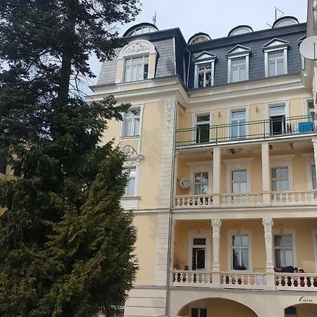 Apartman U Kolonady Marianske Lazne Bagian luar foto