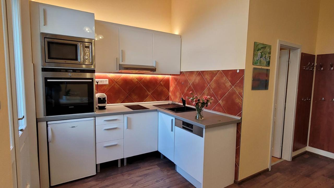 Apartman U Kolonady Marianske Lazne Bagian luar foto
