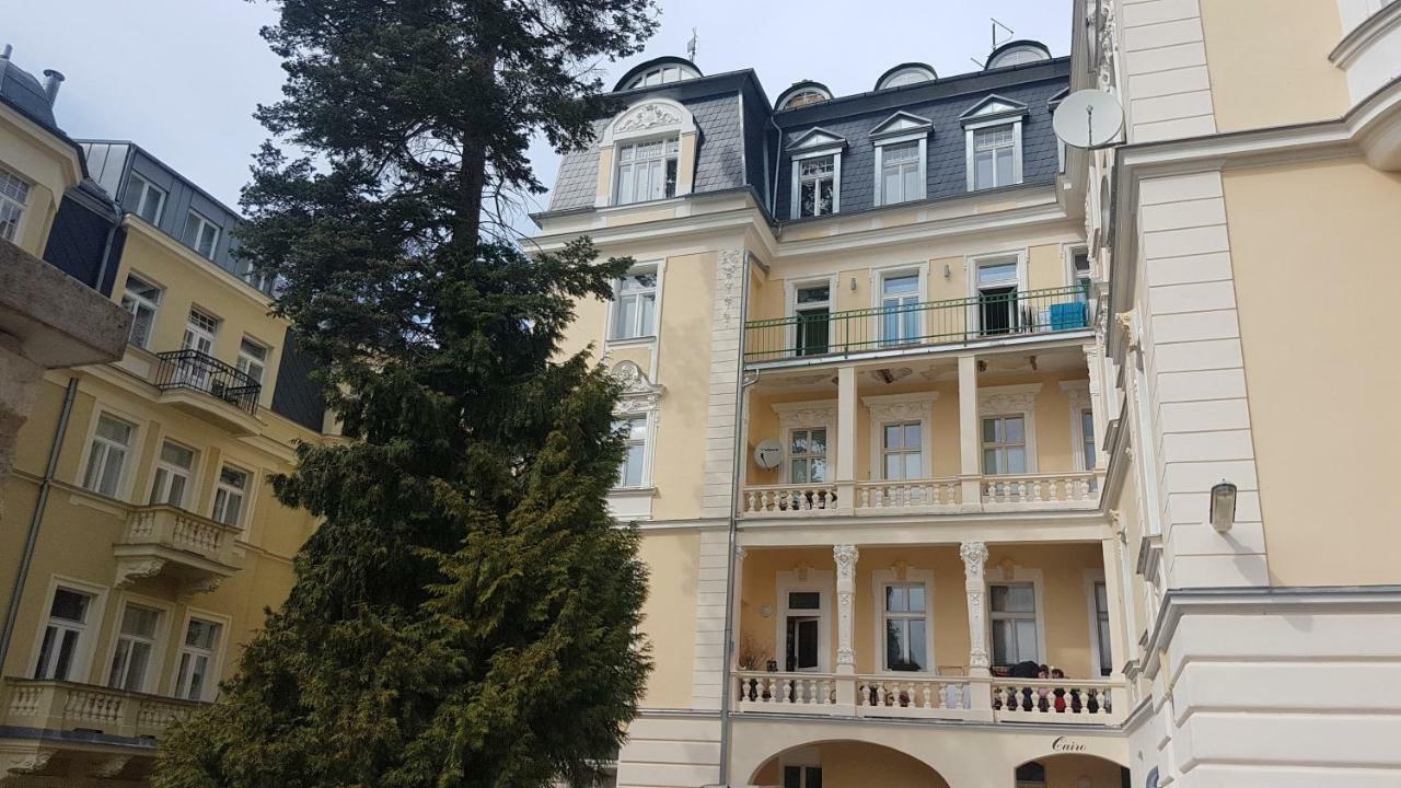 Apartman U Kolonady Marianske Lazne Bagian luar foto