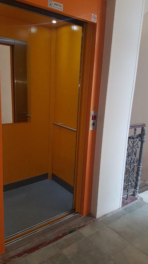 Apartman U Kolonady Marianske Lazne Bagian luar foto
